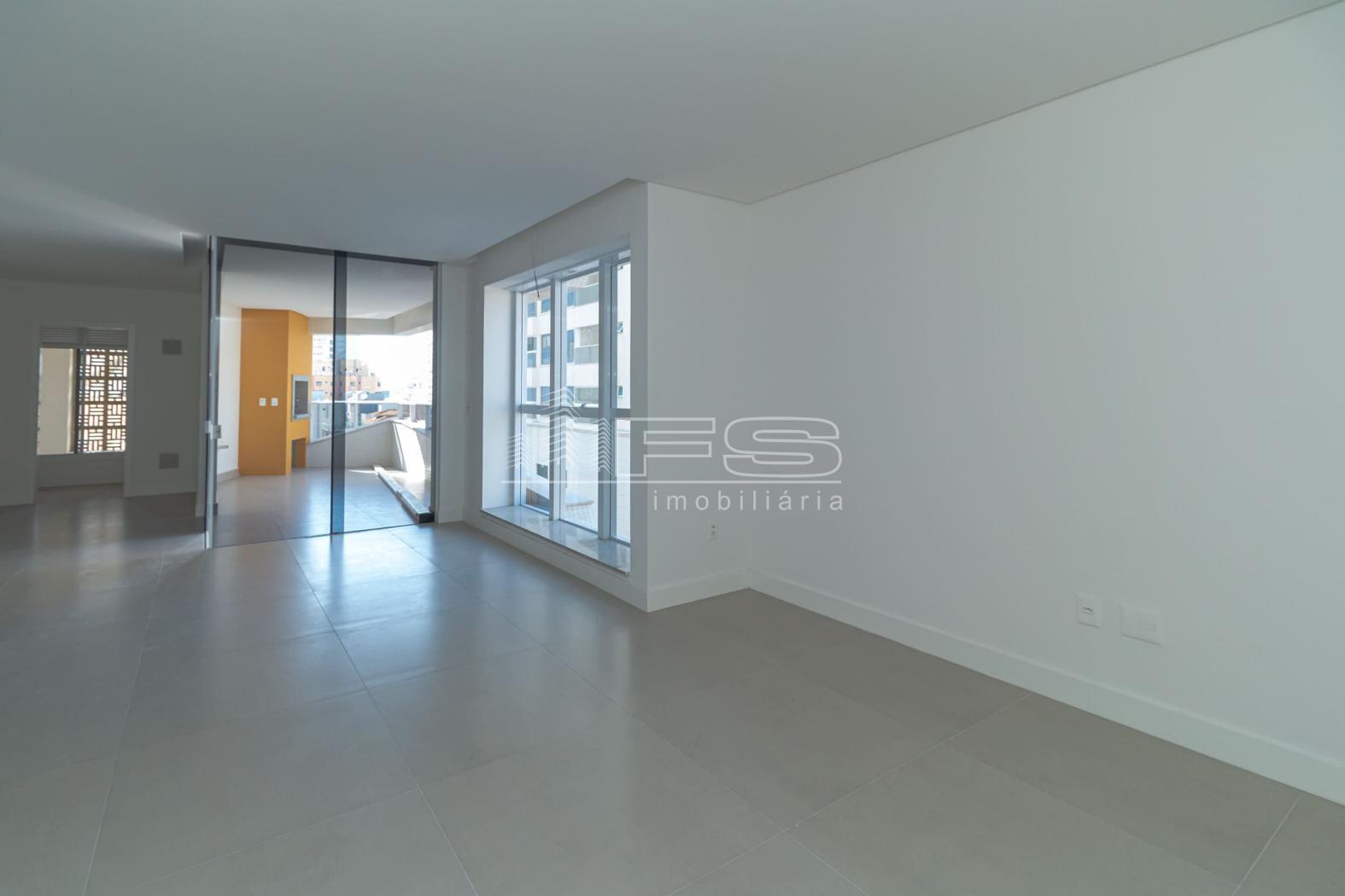 Apartamento com 3 Dormitórios à venda, 140 m² por R$ 1.460.000,00