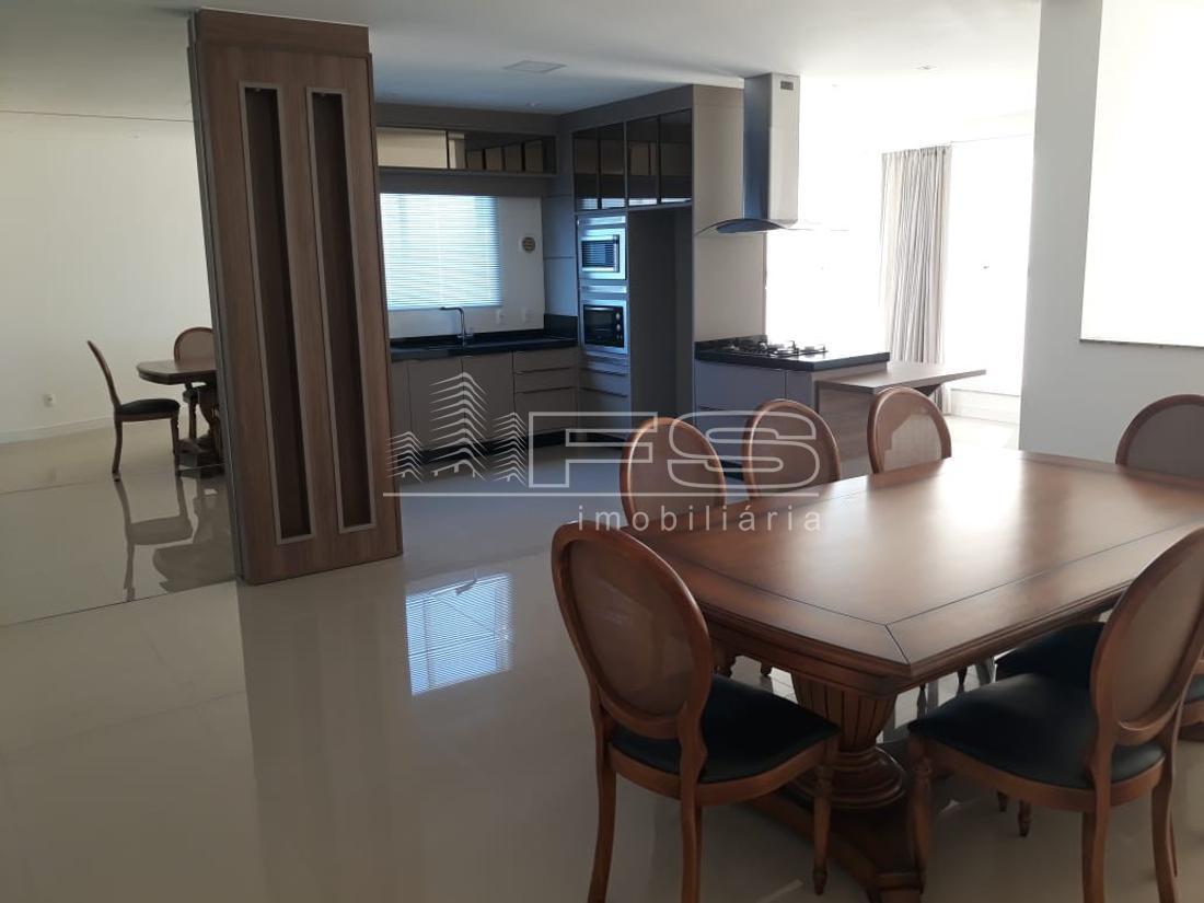 Apartamento com 4 Dormitórios à venda, 280 m² por R$ 2.200.000,00