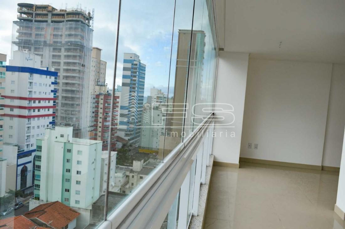 Apartamento com 4 Dormitórios à venda, 234 m² por R$ 1.899.000,00