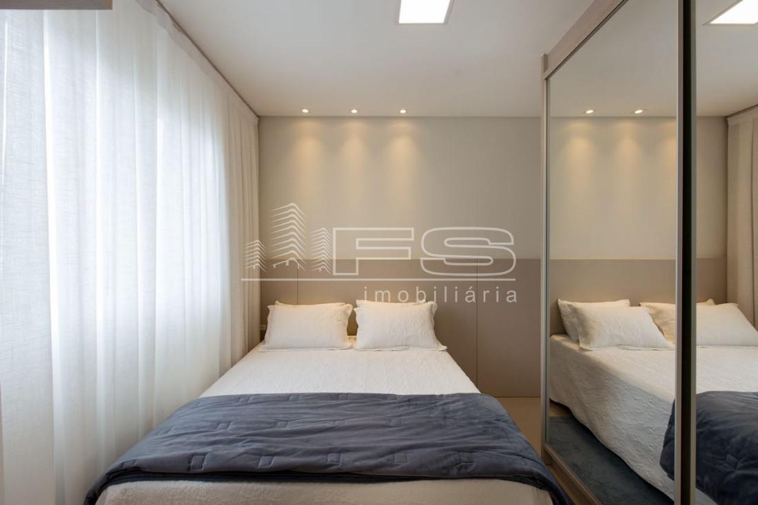 Apartamento com 2 Dormitórios à venda, 74 m² por R$ 875.000,00