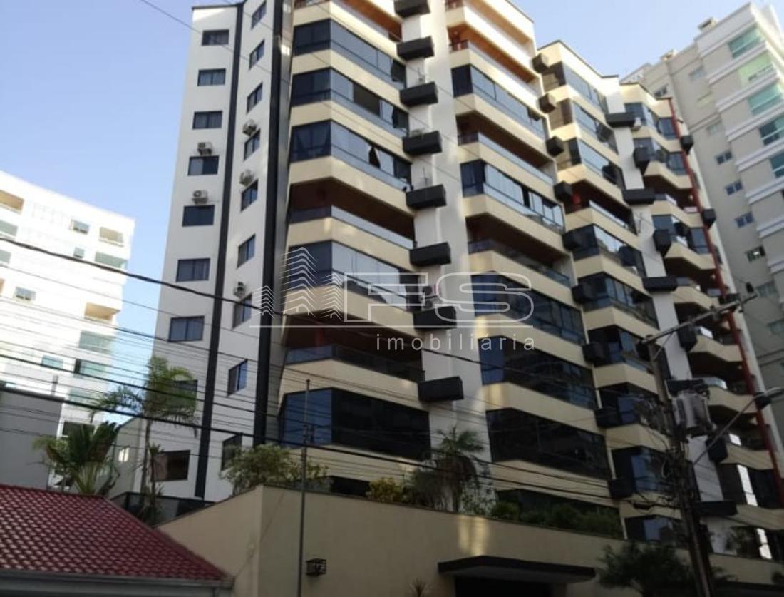Apartamento com 3 Dormitórios à venda, 130 m² por R$ 1.750.000,00