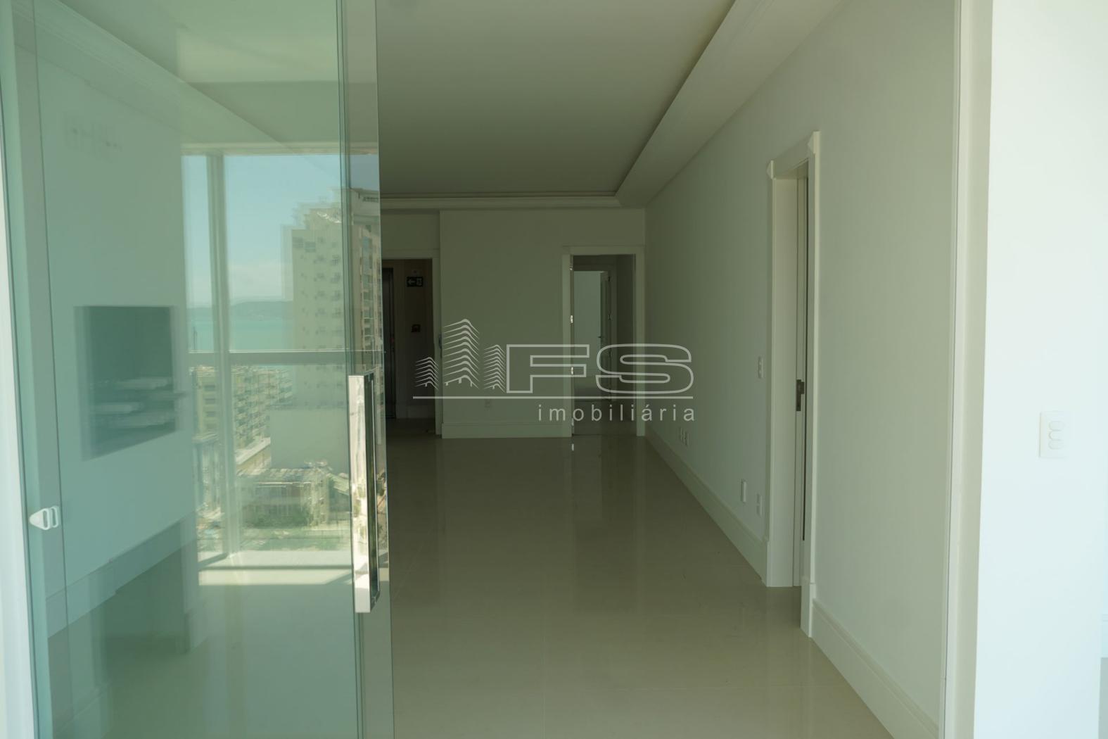 Apartamento com 3 Dormitórios à venda, 140 m² por R$ 1.650.000,00