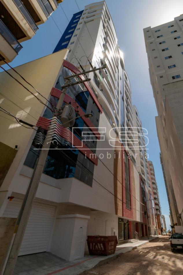 Apartamento com 3 Dormitórios à venda, 224 m² por R$ 1.750.000,00