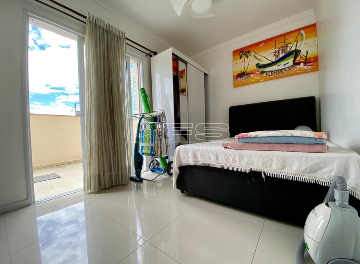 Apartamento com 3 Dormitórios à venda, 103 m² por R$ 790.000,00