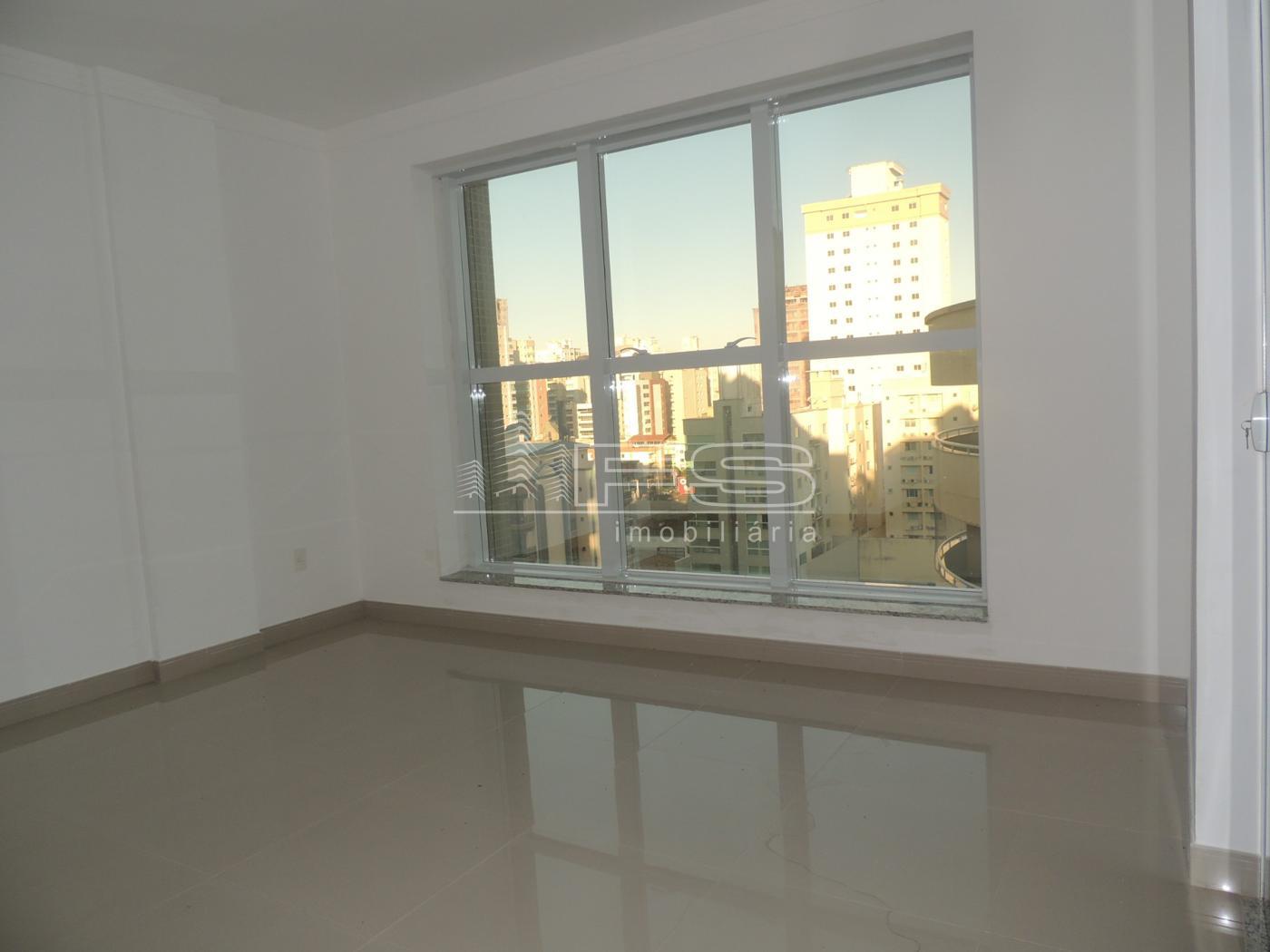 Apartamento com 3 Dormitórios à venda, 105 m² por R$ 980.000,00