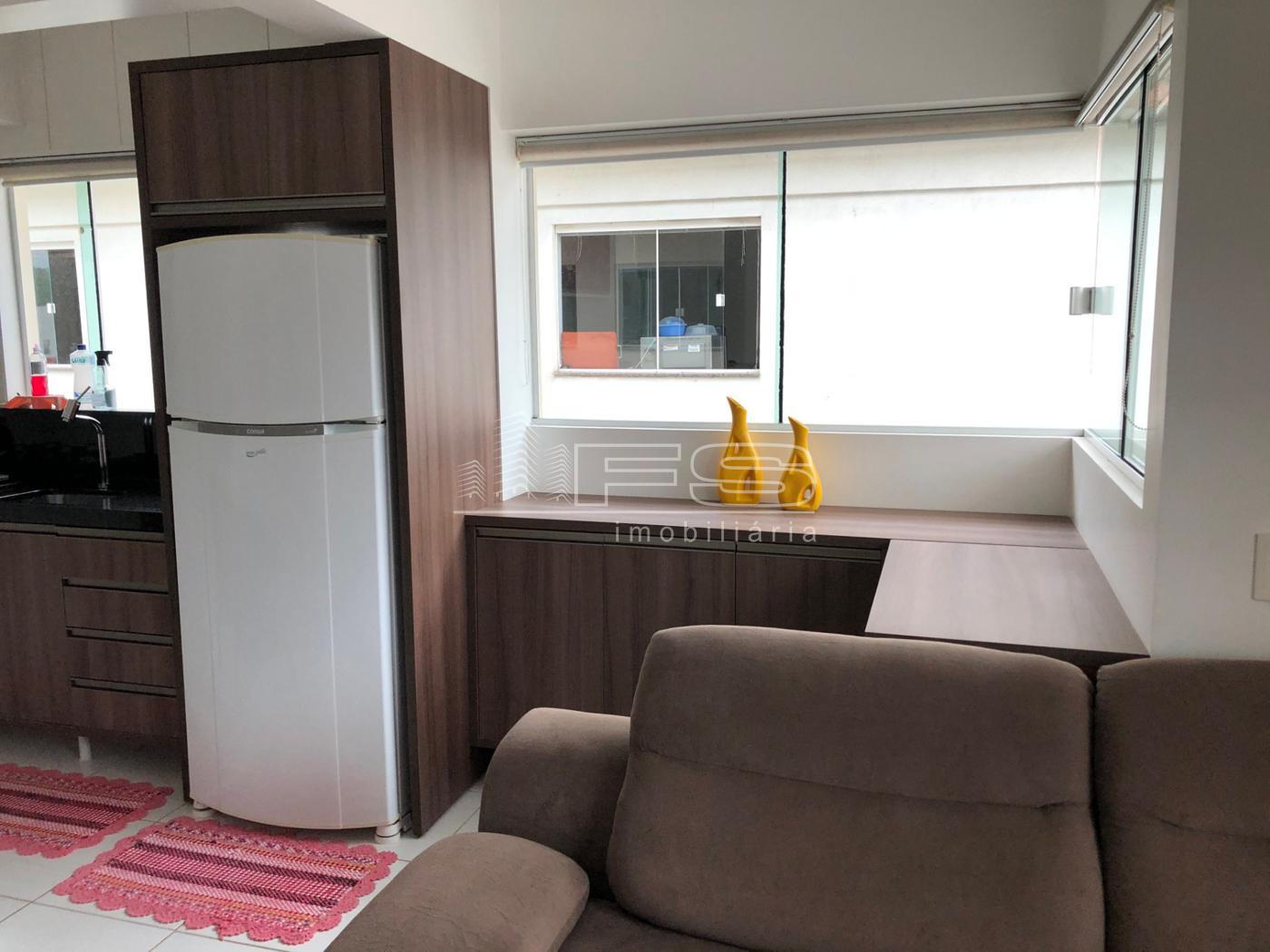 Apartamento com 2 Dormitórios à venda, 70 m² por R$ 330.000,00