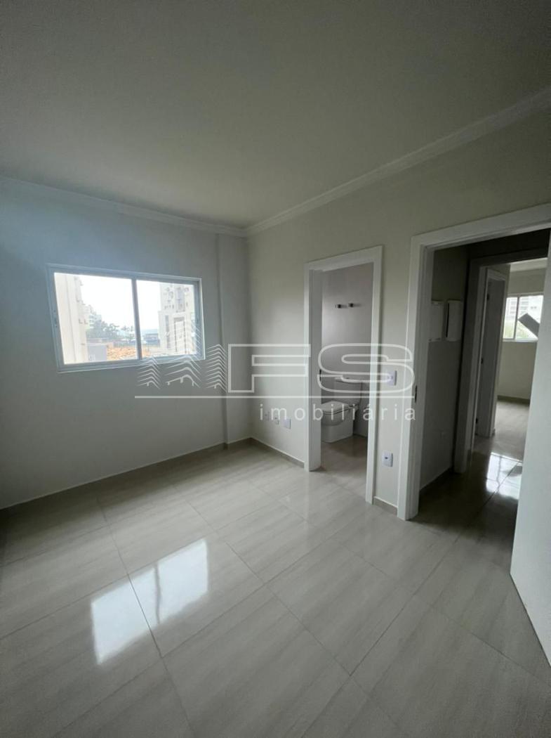 Apartamento com 2 Dormitórios à venda, 67 m² por R$ 590.000,00