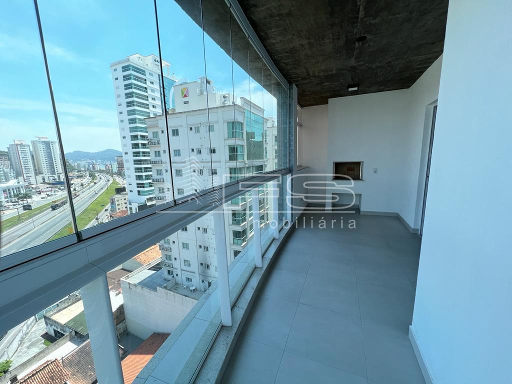 Apartamento com 3 Dormitórios à venda, 134 m² por R$ 1.180.000,00