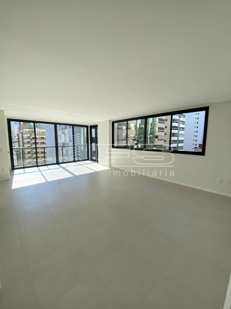 Apartamento com 4 Dormitórios à venda, 134 m² por R$ 1.980.000,00