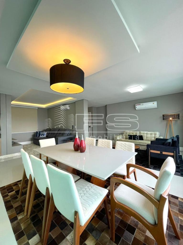 Apartamento com 4 Dormitórios à venda, 223 m² por R$ 3.900.000,00