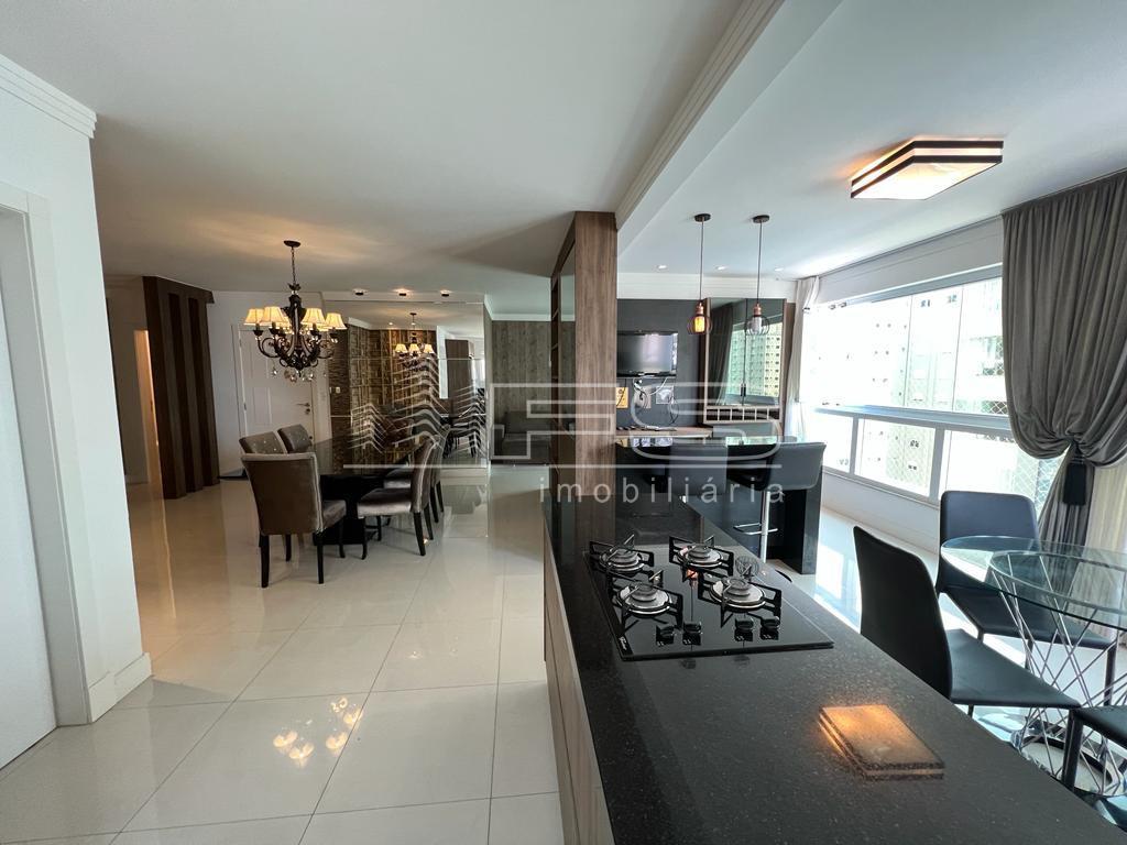 Apartamento com 3 Dormitórios à venda, 137 m² por R$ 1.682.000,00