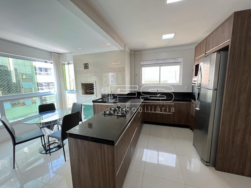 Apartamento com 3 Dormitórios à venda, 137 m² por R$ 1.682.000,00