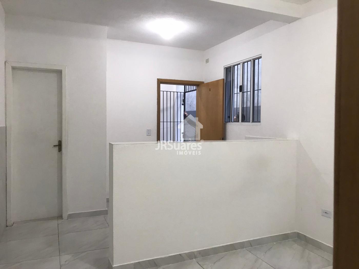 Casa para alugar com 1 quarto, 30m² - Foto 2