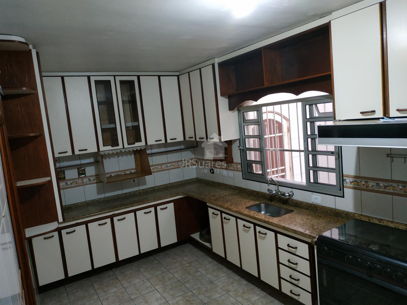 Casa para alugar com 3 quartos, 321m² - Foto 10