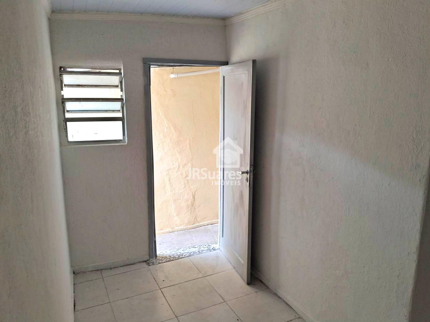 Casa para alugar com 1 quarto, 40m² - Foto 1