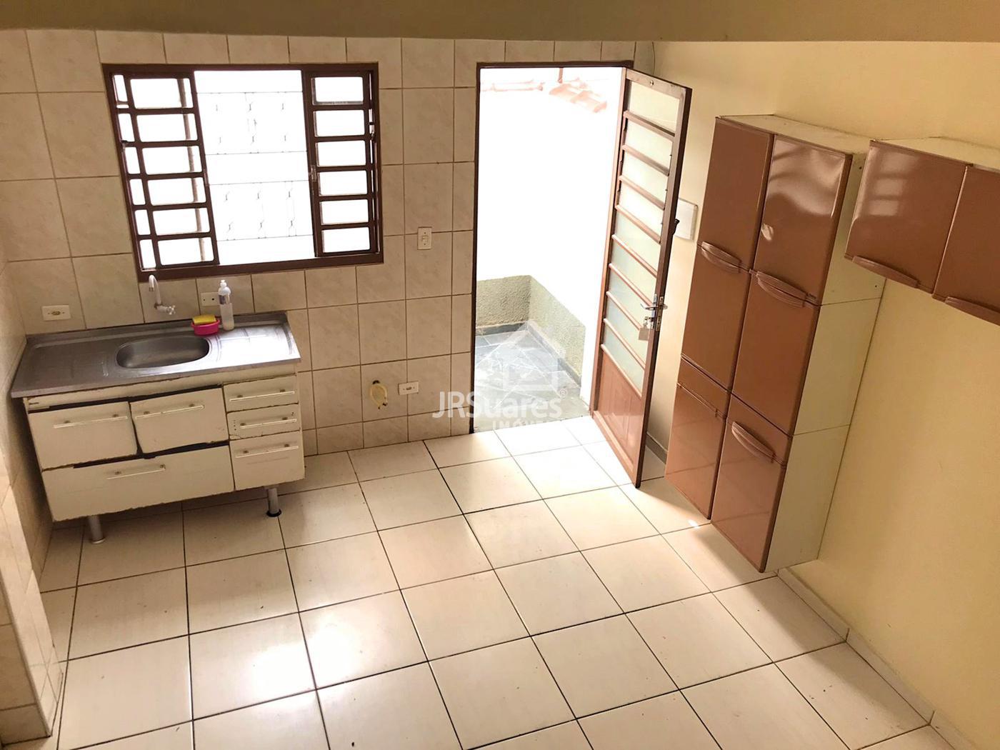 Casa para alugar com 1 quarto, 50m² - Foto 1