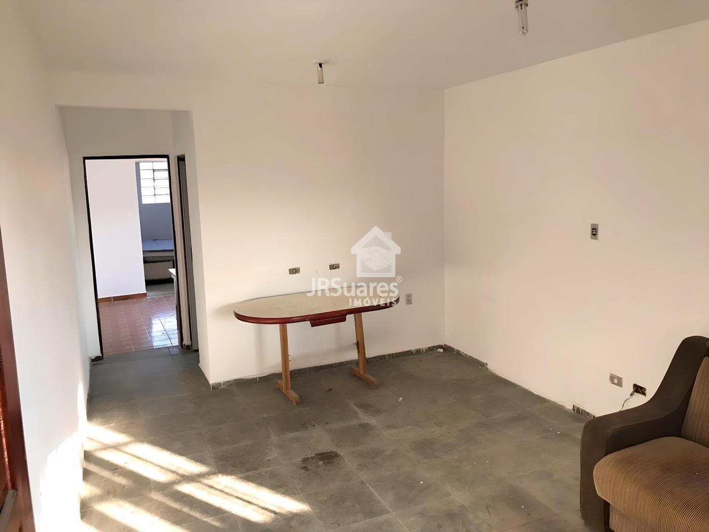 Casa para alugar com 2 quartos, 40m² - Foto 4