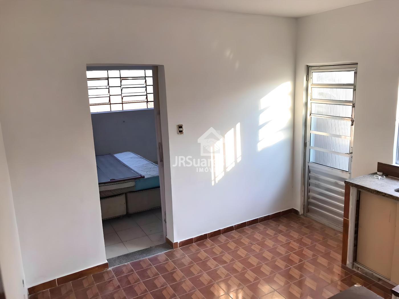 Casa para alugar com 2 quartos, 40m² - Foto 5