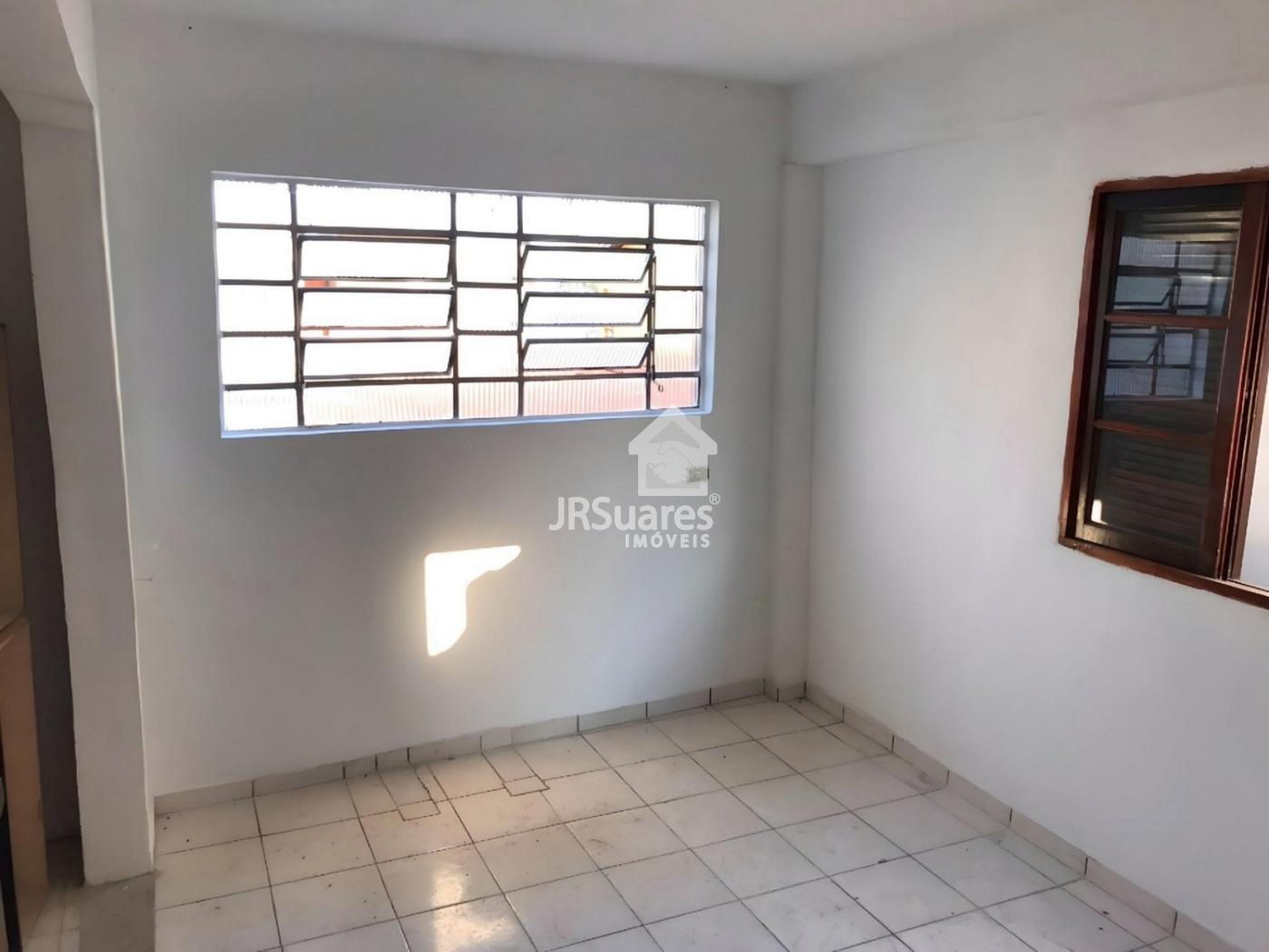 Casa para alugar com 2 quartos, 40m² - Foto 18