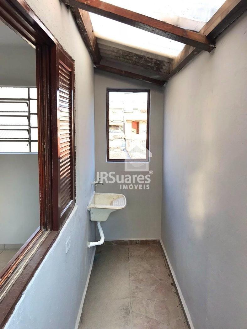 Casa para alugar com 2 quartos, 40m² - Foto 19