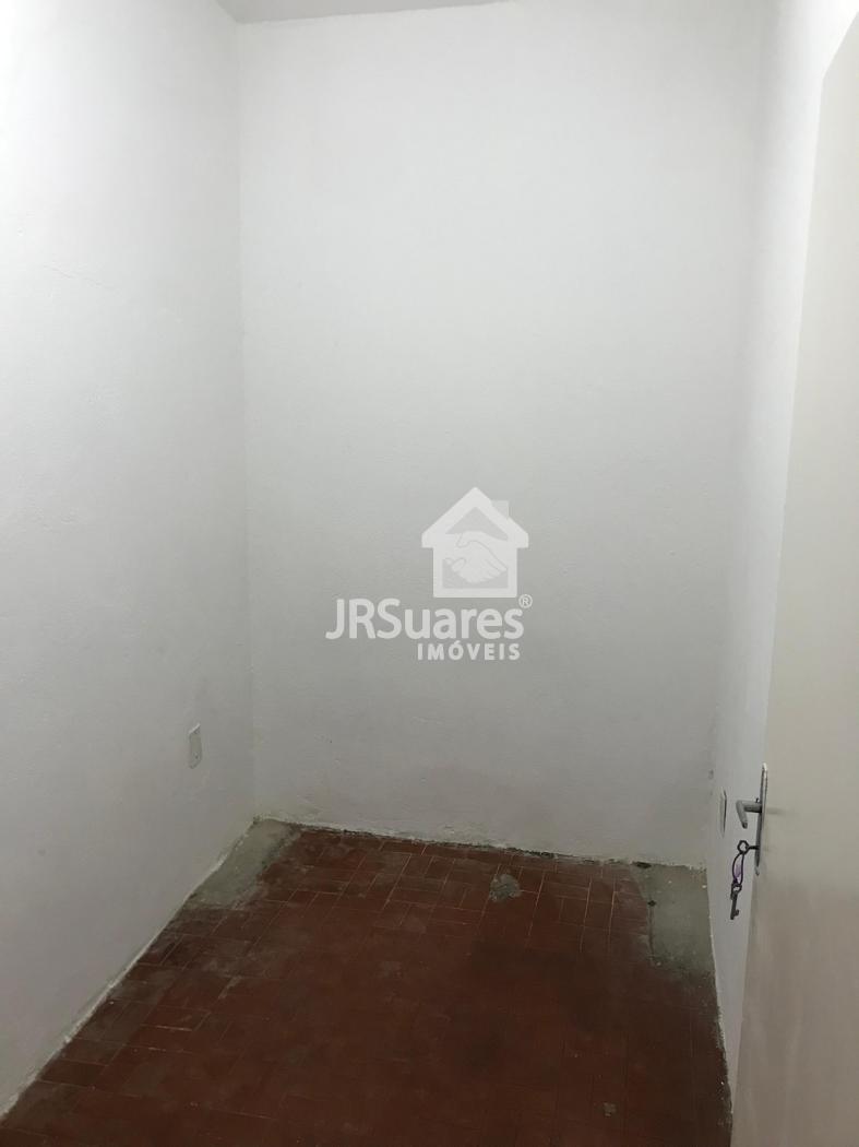 Casa para alugar com 2 quartos, 40m² - Foto 10