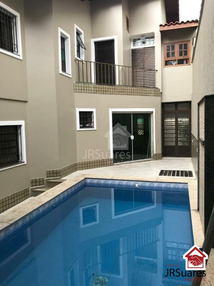 Casa à venda com 4 quartos, 280m² - Foto 2