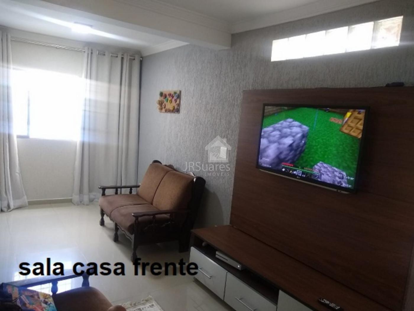 Casa à venda com 5 quartos, 150m² - Foto 1