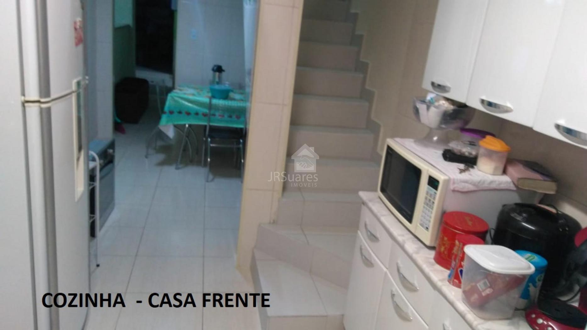 Casa à venda com 5 quartos, 150m² - Foto 4