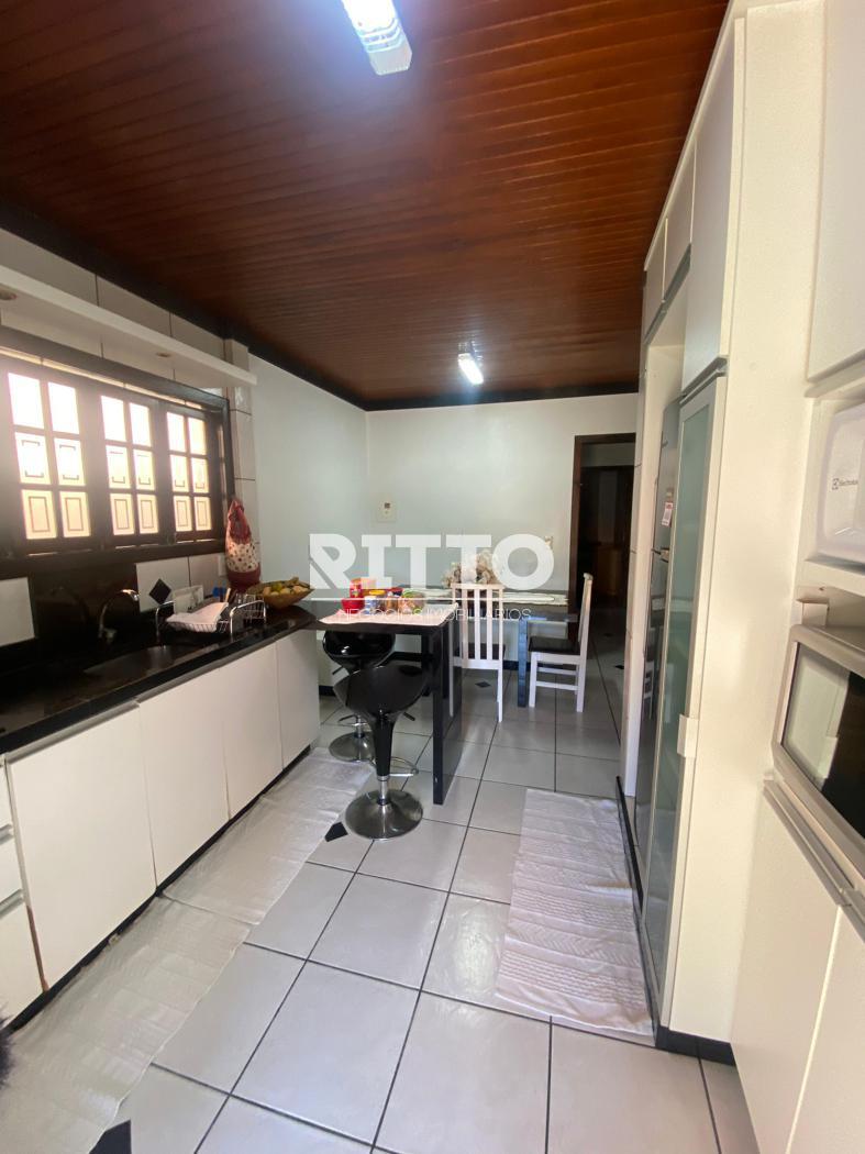 Casa de 3 quartos, 556m² no bairro CENTRO, em São João Batista | Eu Corretor