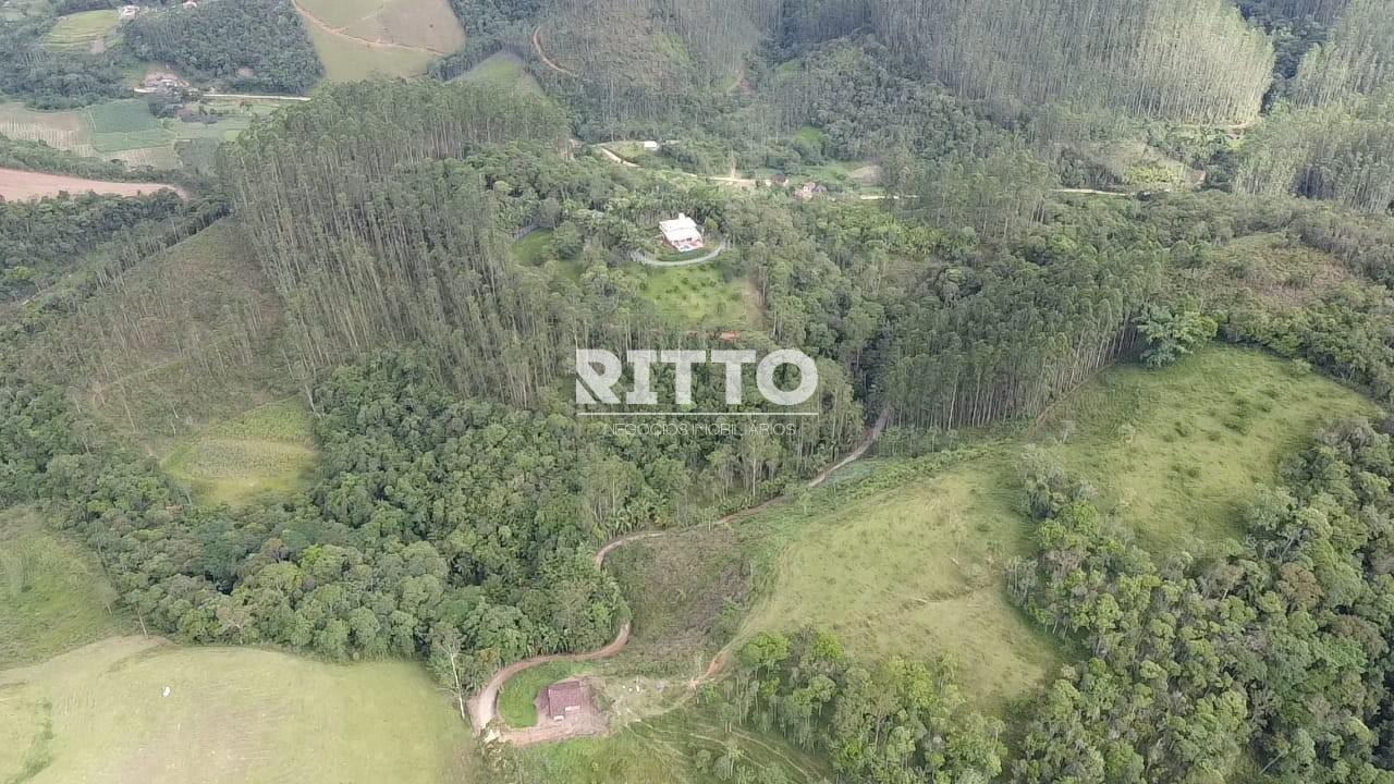 Fazenda/Sítios/Chácaras de 30000m² no bairro MOURA, em Canelinha | Eu Corretor