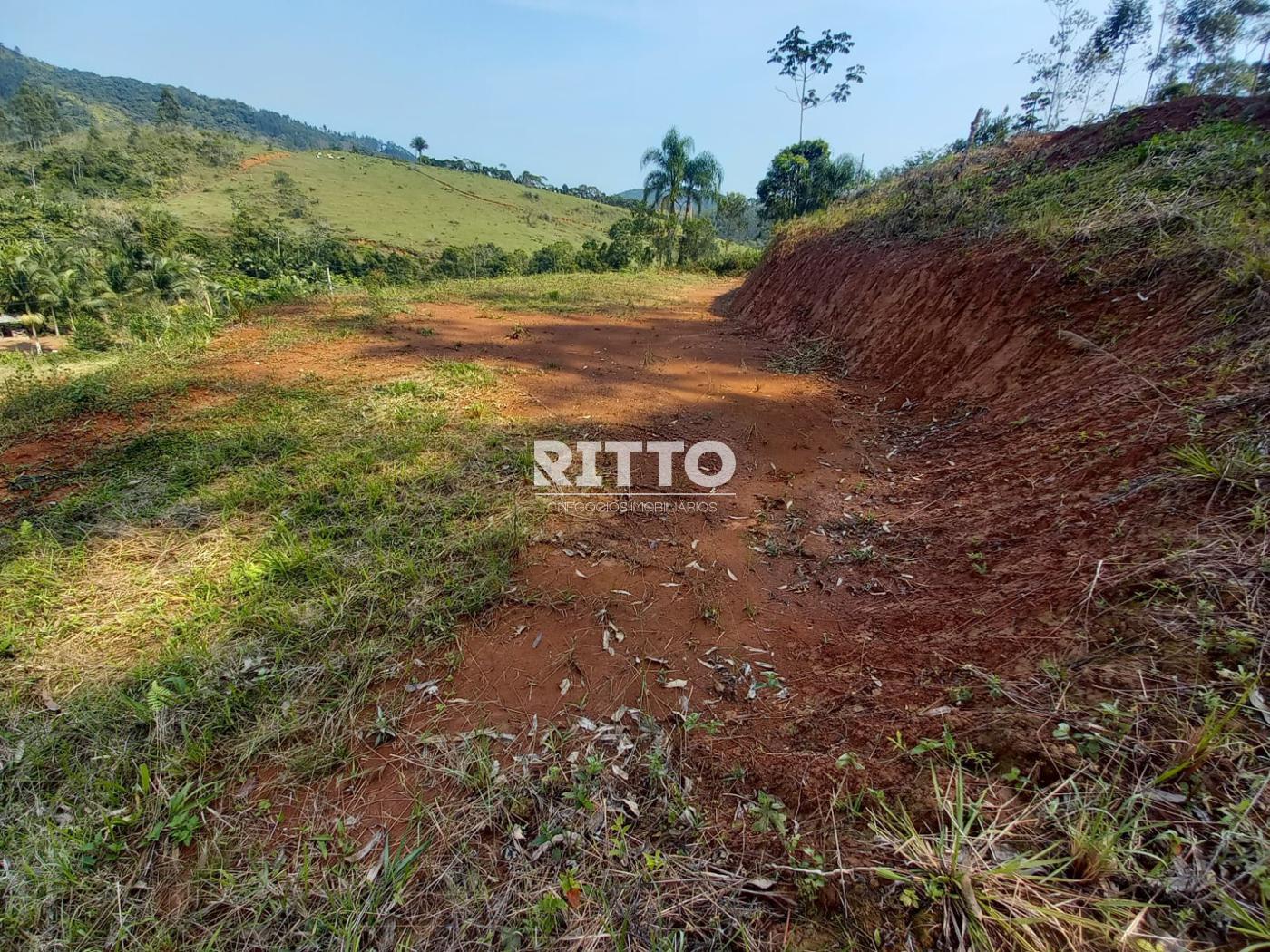 Fazenda/Sítios/Chácaras de 30000m² no bairro Oliveira, em Tijucas | Eu Corretor