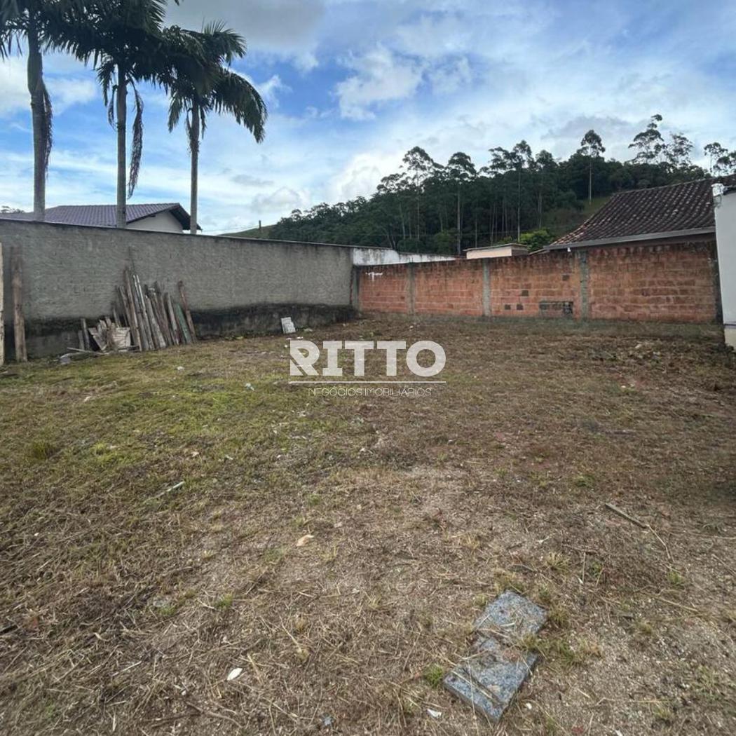 Loja / Salão / Ponto Comercial de no bairro CARMELO, em São João Batista | Eu Corretor