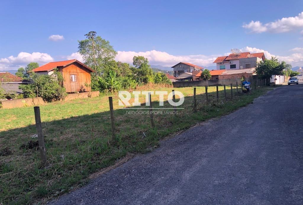 Lote/Terreno no bairro CENTRO, em São João Batista | Eu Corretor