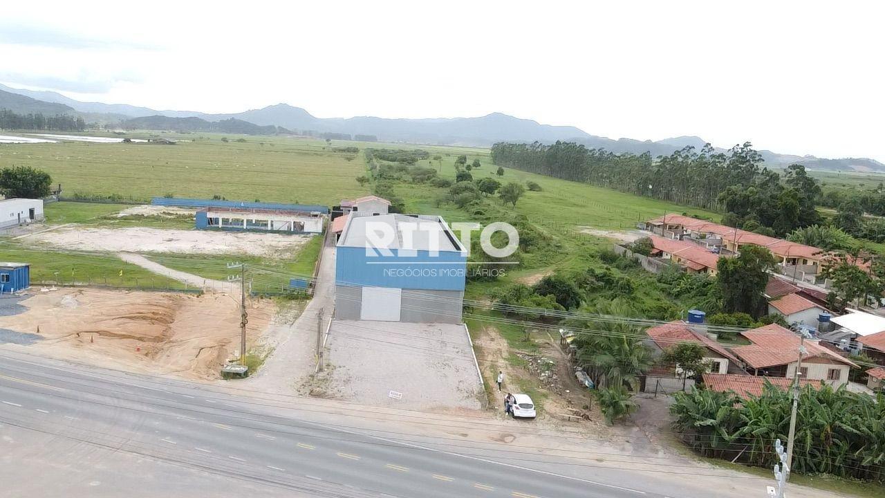 Loja / Salão / Ponto Comercial de 490m² no bairro Nova Descoberta, em Tijucas | Eu Corretor