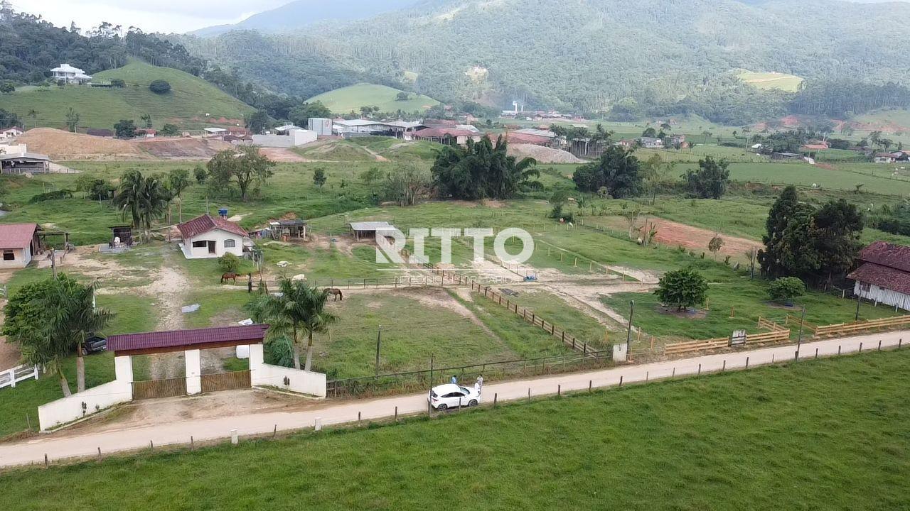 Fazenda/Sítios/Chácaras no bairro GALERA, em Canelinha | Eu Corretor