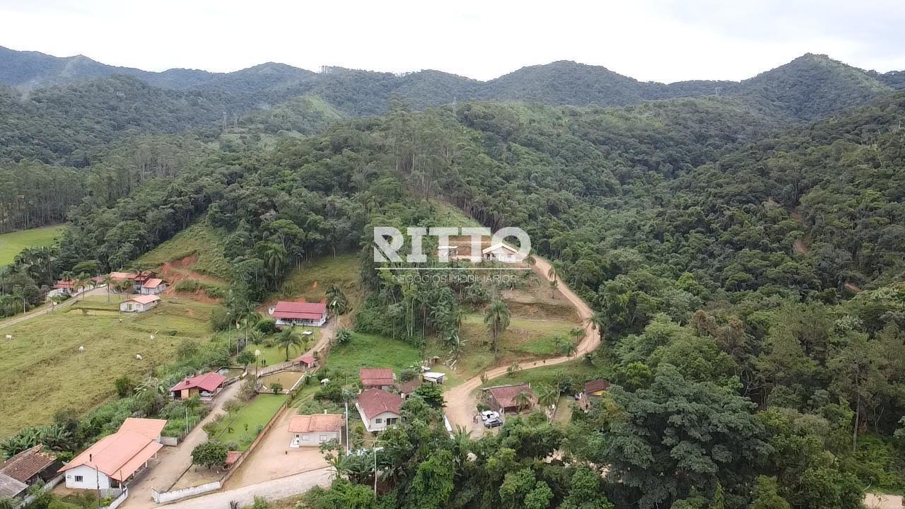 Lote/Terreno de no bairro COLÔNIA, em São João Batista | Eu Corretor