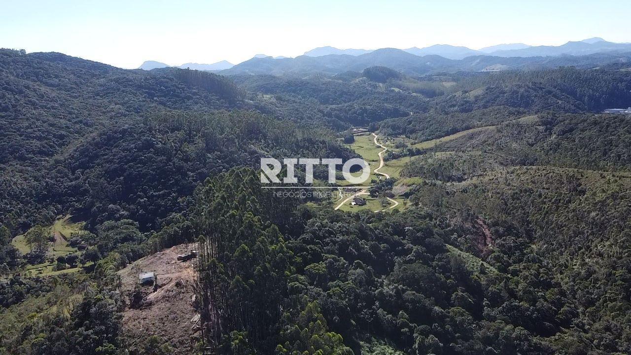 Fazenda/Sítios/Chácaras de 7080m² no bairro CARMELO DE DENTRO, em São João Batista | Eu Corretor