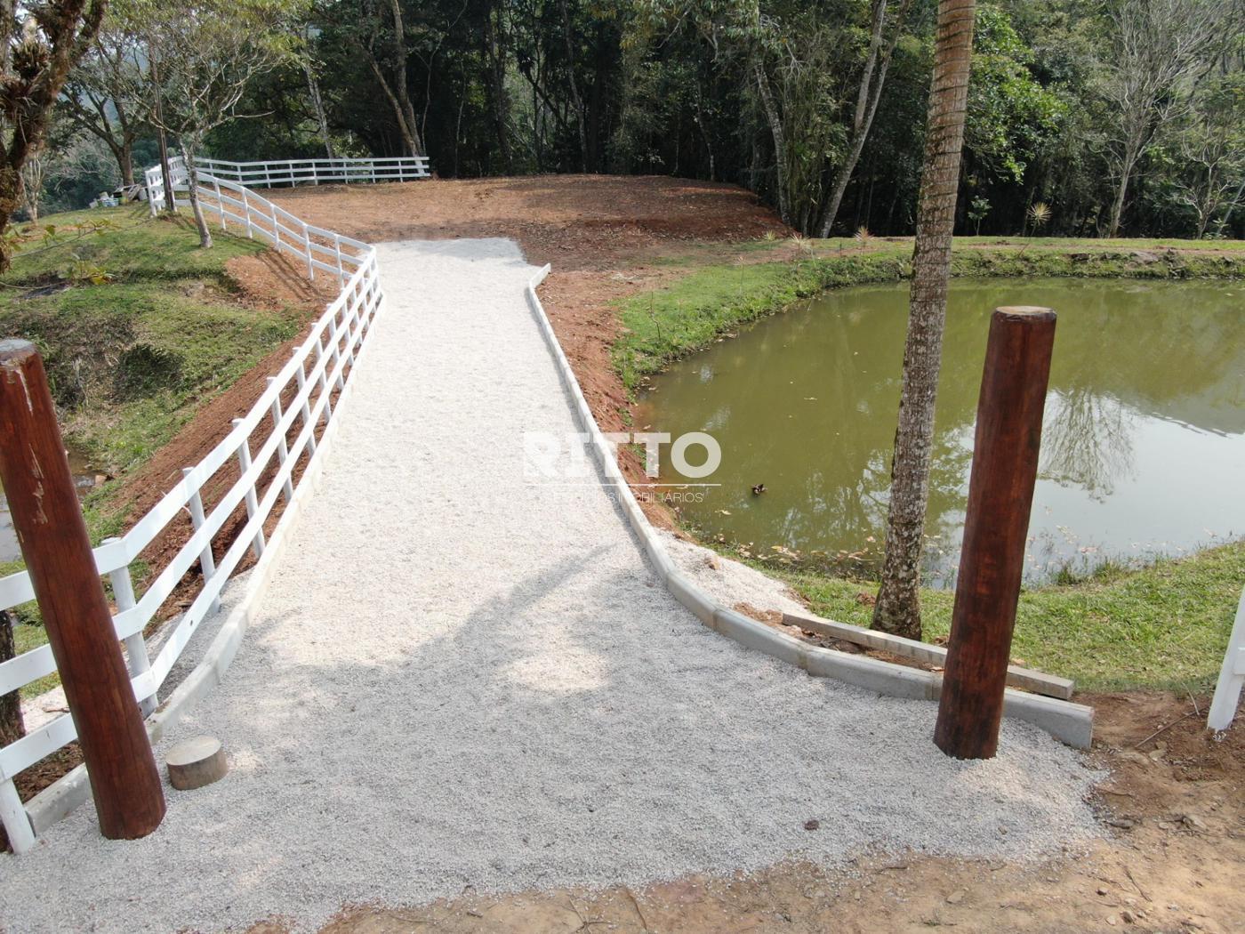 Fazenda/Sítios/Chácaras de 8044m² no bairro MOURA, em Canelinha | Eu Corretor