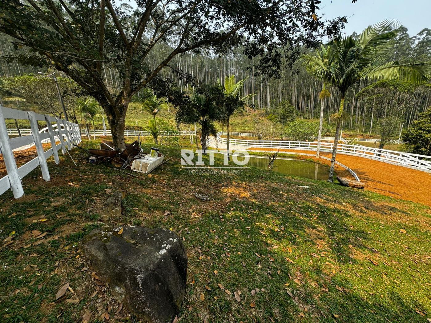 Fazenda/Sítios/Chácaras de 5251m² no bairro MOURA, em Canelinha | Eu Corretor