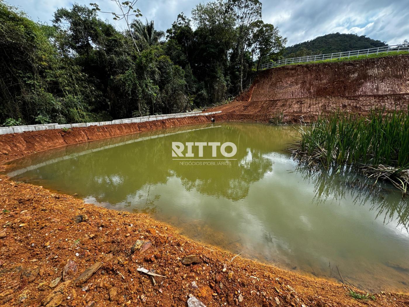 Fazenda/Sítios/Chácaras de 3926m² no bairro MOURA, em Canelinha | Eu Corretor