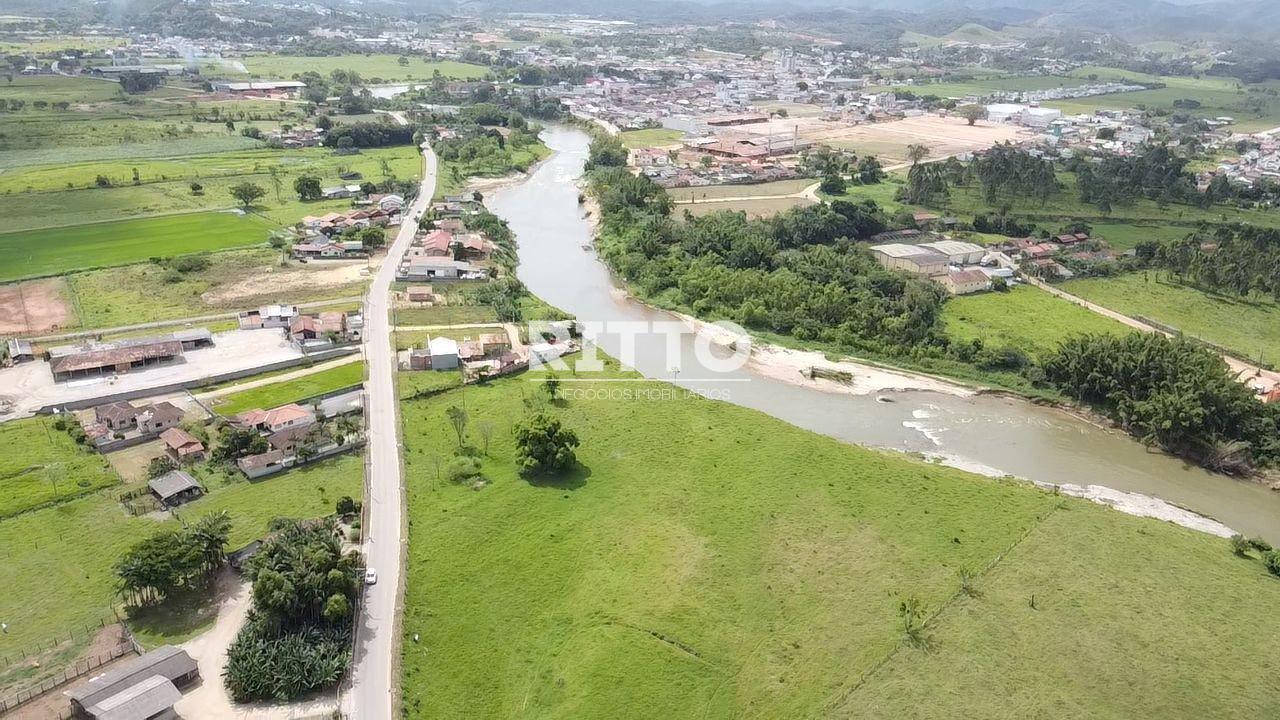 Lote/Terreno no bairro PAPAGAIO, em Canelinha | Eu Corretor