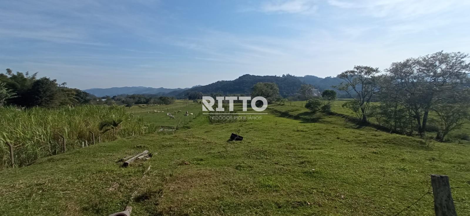 Fazenda/Sítios/Chácaras de 11500m² no bairro Fernandes, em São João Batista | Eu Corretor