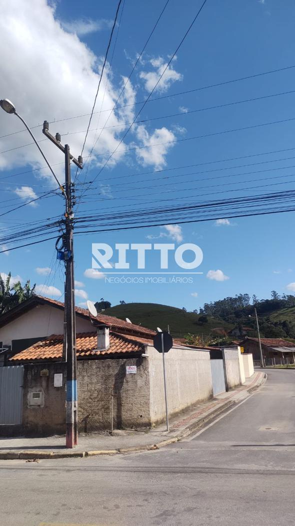 Casa de 5 quartos, 228m² no bairro CARMELO, em São João Batista | Eu Corretor