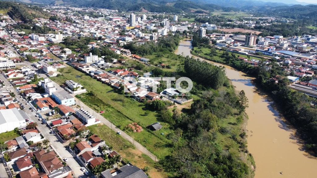 Lote/Terreno de 12000m² no bairro CENTRO, em São João Batista | Eu Corretor