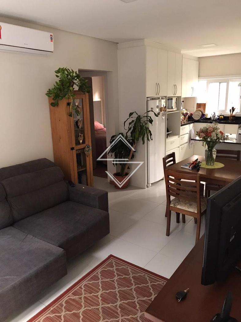 Apartamento à venda com 2 quartos, 67m² - Foto 9