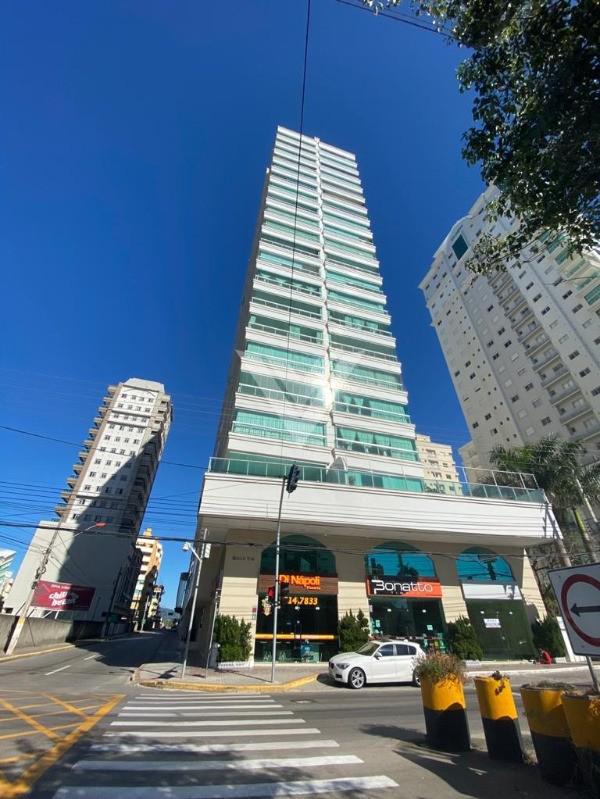 Apartamento de 4 quartos, 200m² no bairro Meia Praia, em Itapema | Eu Corretor