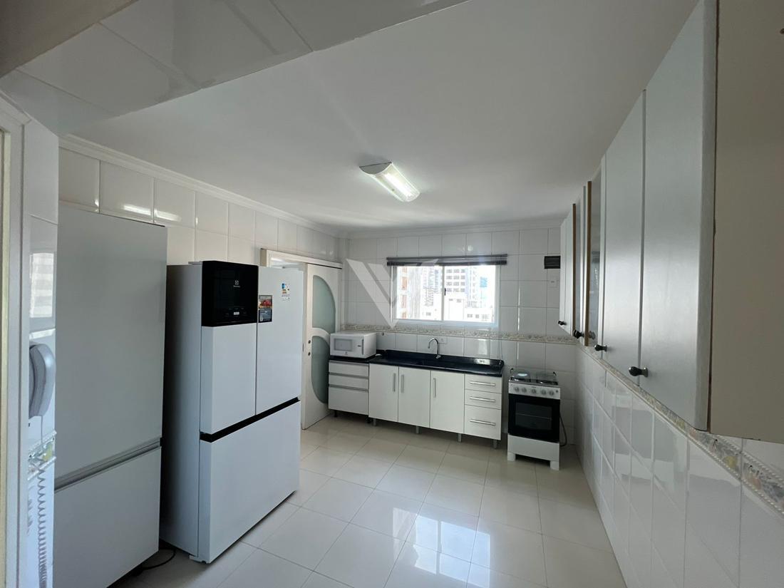 Apartamento de 3 quartos, 210m² no bairro Centro, em Balneário Camboriú | Eu Corretor