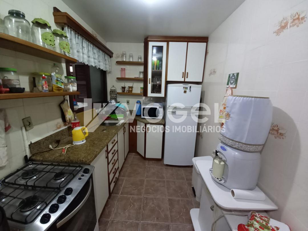 Casa à venda com 4 quartos, 300m² - Foto 4