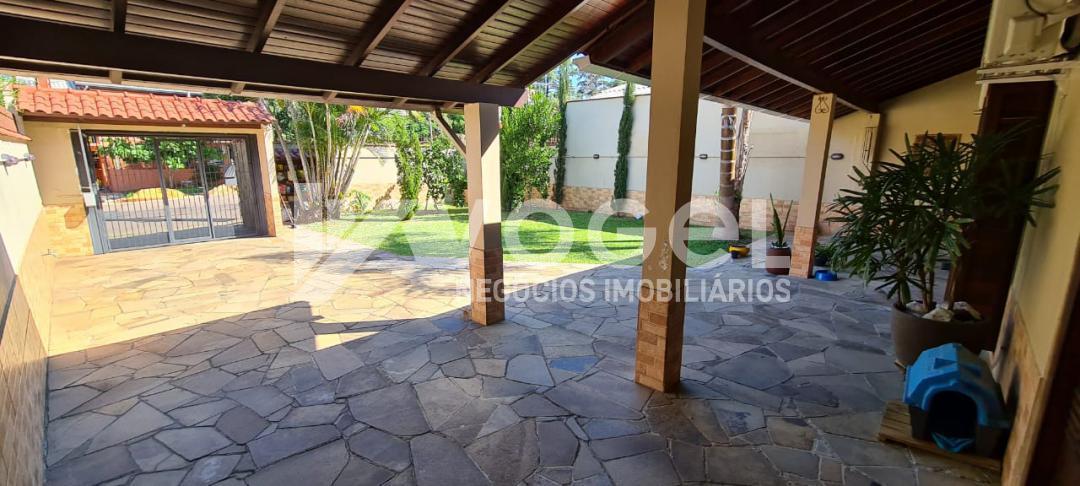 Casa à venda com 3 quartos, 220m² - Foto 6