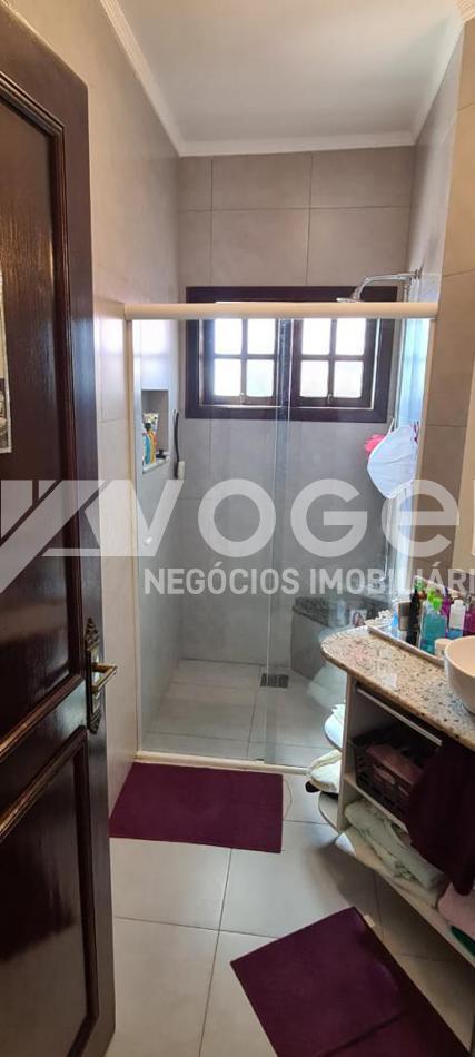 Casa à venda com 3 quartos, 220m² - Foto 35